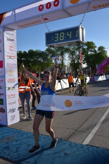 Esther Jiménez y Javier Martín se imponen en un 10k de Manzanares de récord