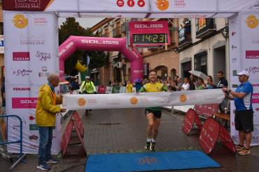 Cruz Ángel Izquierdo y Gemma Arenas, los más rápidos en la Media Maratón de Torralba de Calatrava
