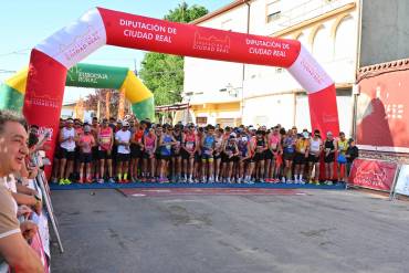 Jesús Calle y Eva Mª Ruiz, vencedores en la Carrera Popular de Argamasilla de Alba.